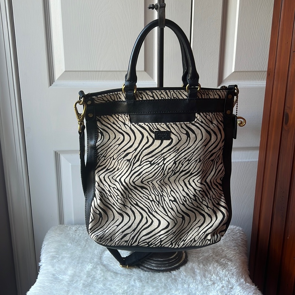 Fossil Crossbody Bag. Cream and Black Zebra Print.